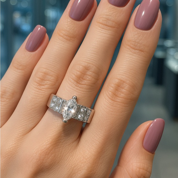 925 Marquise Elegant Silver Wide Band Ring - Picture 5 of 5